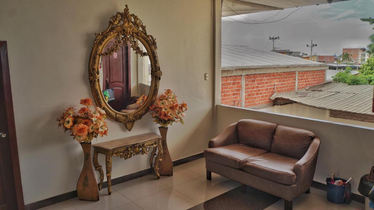 Vallejo Hotel Huaquillas Zewnętrze zdjęcie