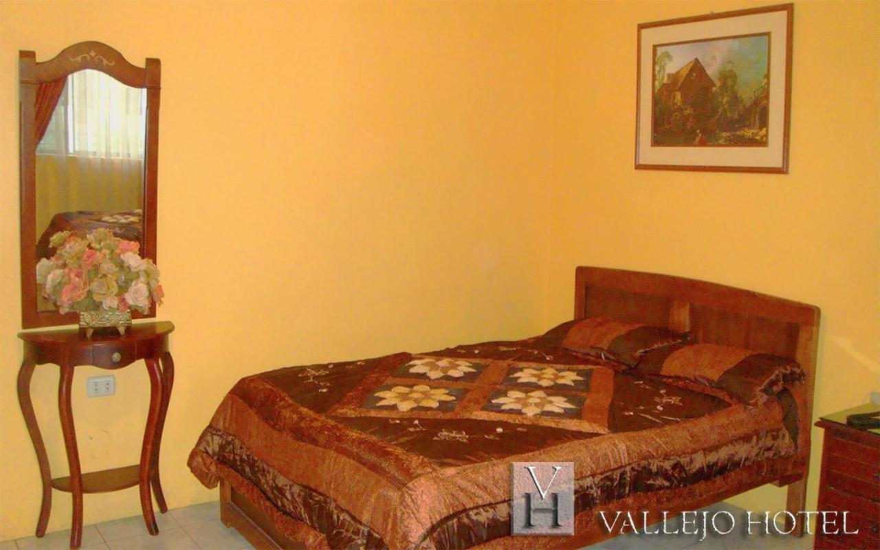 Vallejo Hotel Huaquillas Zewnętrze zdjęcie
