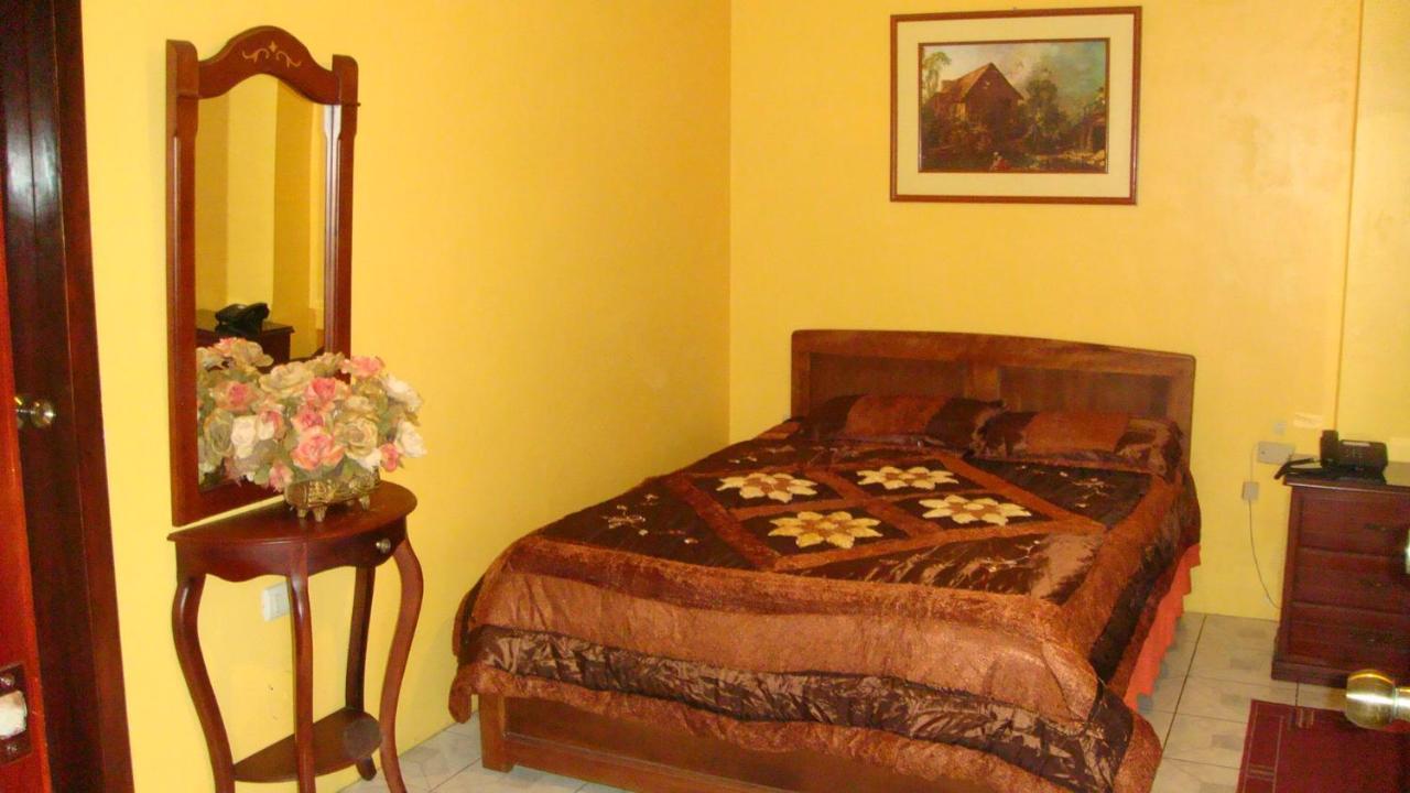Vallejo Hotel Huaquillas Zewnętrze zdjęcie