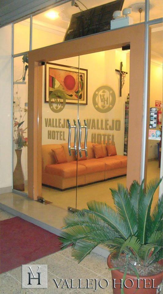 Vallejo Hotel Huaquillas Zewnętrze zdjęcie